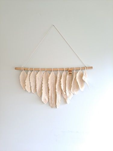 12 Cream Macrame Feathers on Wooden Dowel