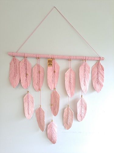 13 Macrame Feathers w/ Wooden Dowel (71cm) - Pink - 3 levels