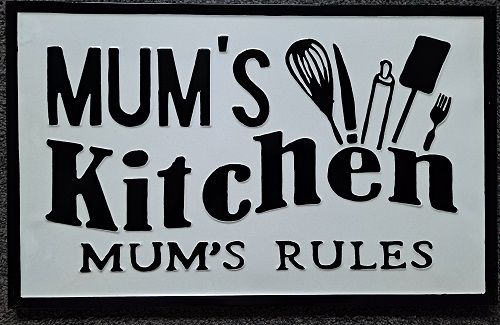 Enamel Wall Sign - Mum's Kitchen 50cm x 31cm
