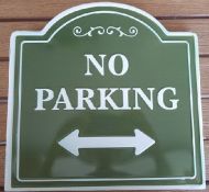 Enamel Wall Sign - No Parking 29.5cm x 30cm
